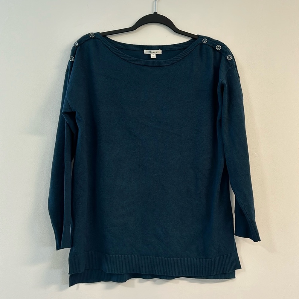 NWOT 89th Madison long sleeve sweater, vibrant teal blue